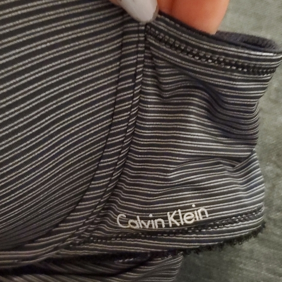 38C Calvin Klein lightly lined bra - Picture 3 of 3